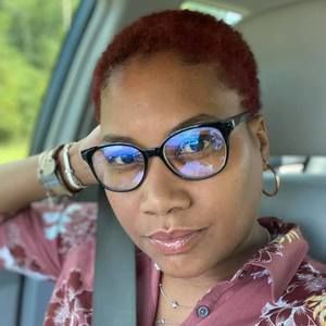 Meet your Posher, Carrie